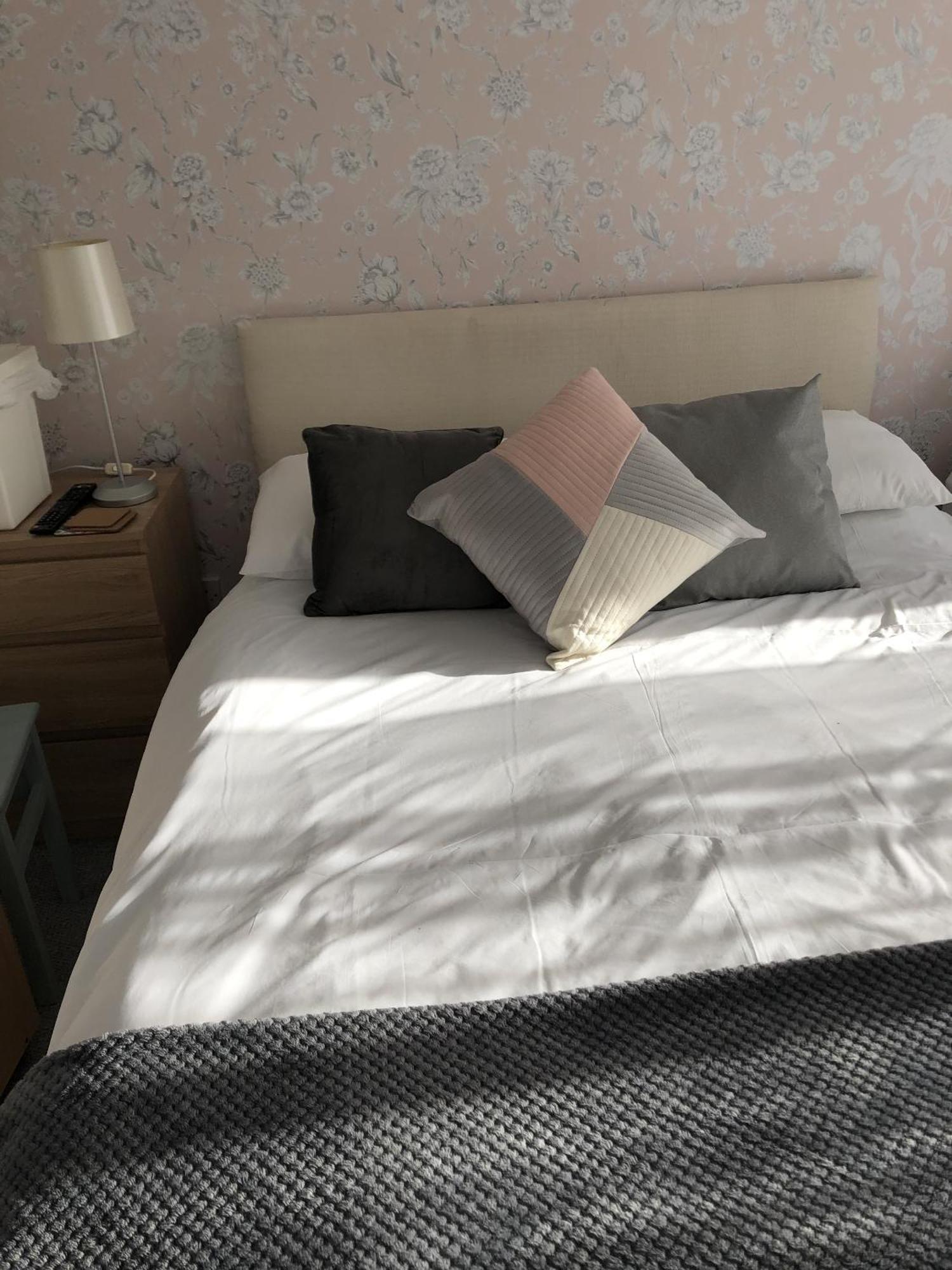 Basingstoke En Suite Room In Garden Annex Eksteriør bilde