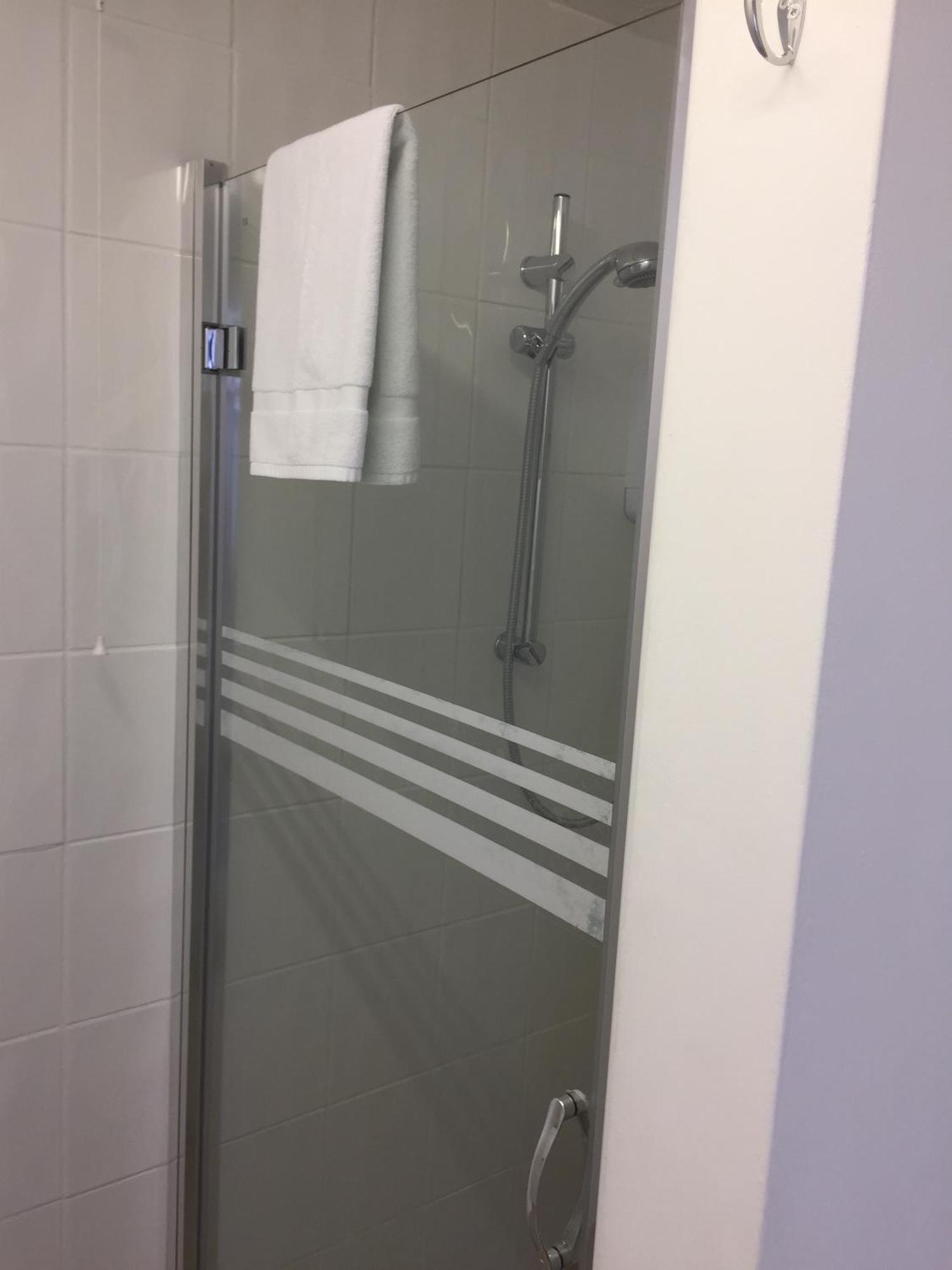 Basingstoke En Suite Room In Garden Annex Eksteriør bilde